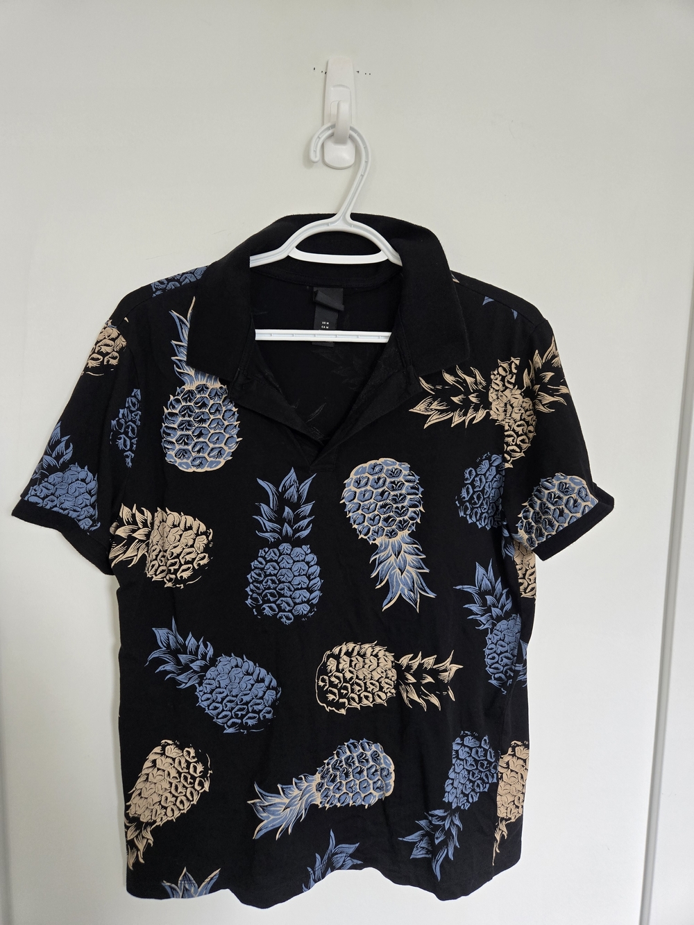 H&M Black Polo with Blue and Tan Pineapple Print